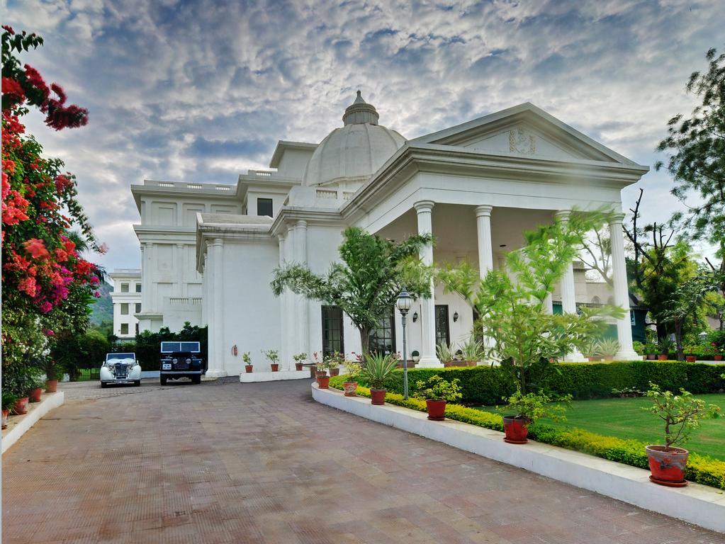 เดอะ ฮาโดทิ พาเลซ บันดิ Hotel บุนดิ ภายนอก รูปภาพ