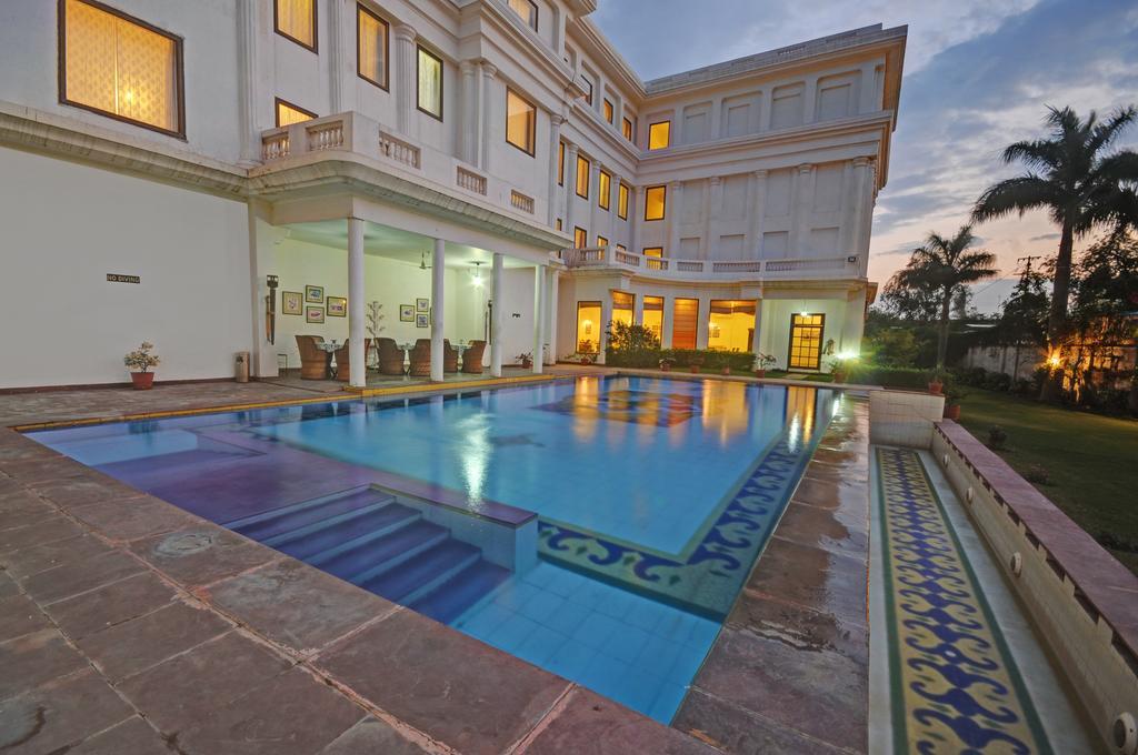 เดอะ ฮาโดทิ พาเลซ บันดิ Hotel บุนดิ ภายนอก รูปภาพ