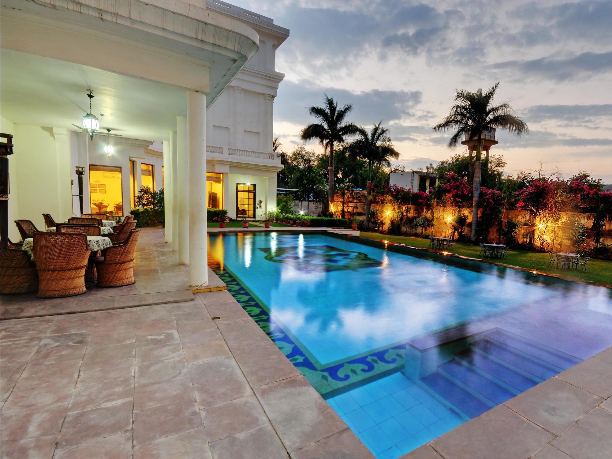 เดอะ ฮาโดทิ พาเลซ บันดิ Hotel บุนดิ ภายนอก รูปภาพ