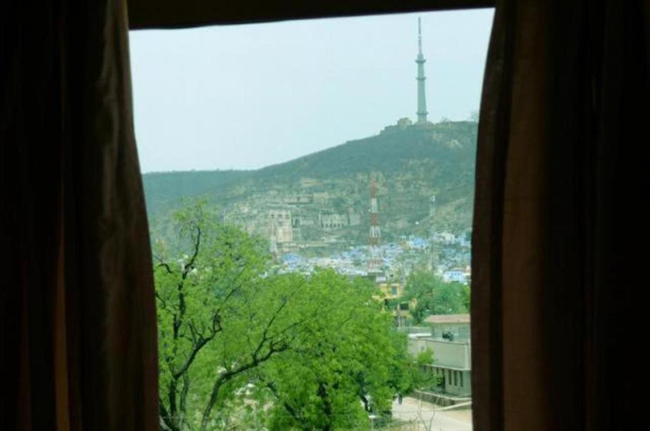 เดอะ ฮาโดทิ พาเลซ บันดิ Hotel บุนดิ ภายนอก รูปภาพ