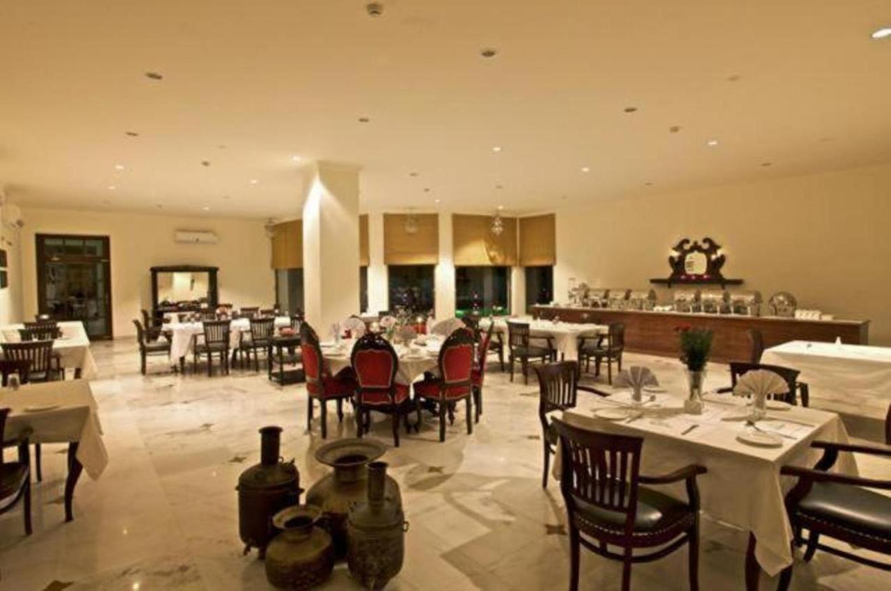 เดอะ ฮาโดทิ พาเลซ บันดิ Hotel บุนดิ ภายนอก รูปภาพ